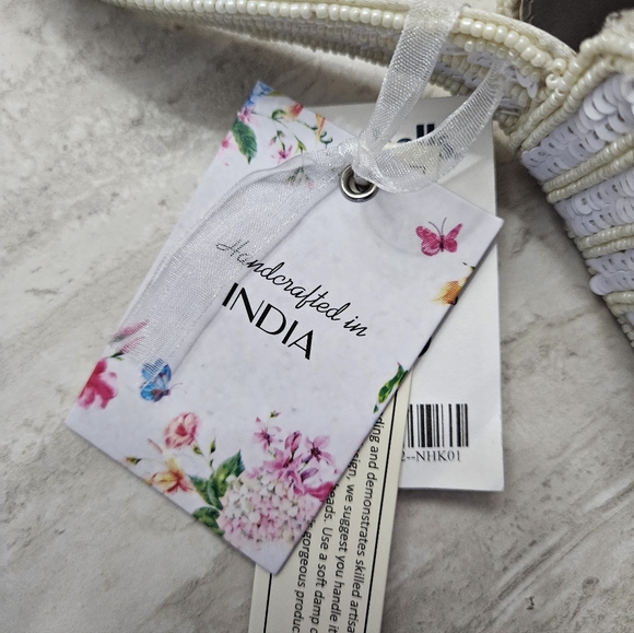 Viral Handcrafted in India Beaded Lobster Shoulder Bag 🦞 NWT - Picture 9 of 9